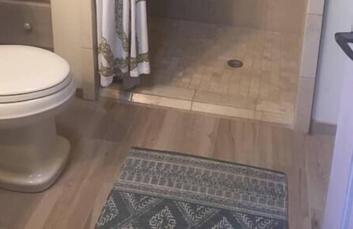 Los Alamos Apartment | Succulent private suite