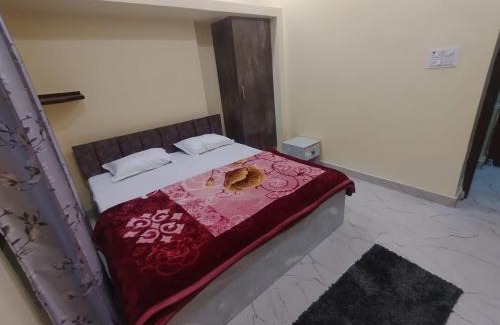 Sigra Hotel | Sudarshan Home Stay