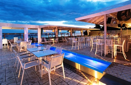 Nea Propontida RV Rental | Sueno Bungalows