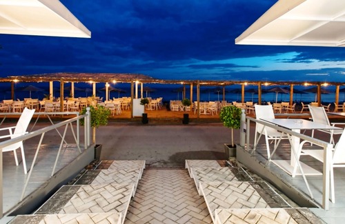 Nea Propontida RV Rental | Sueno Bungalows