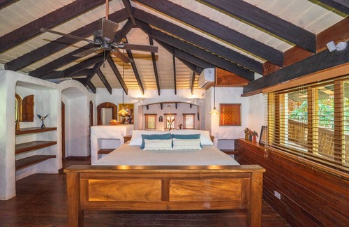Playa Langosta Hotel | Sueno del Mar Beachfront Hotel
