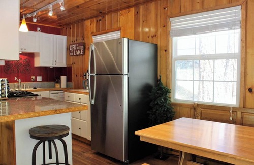 Big Bear City Cabin | Sugar Bear