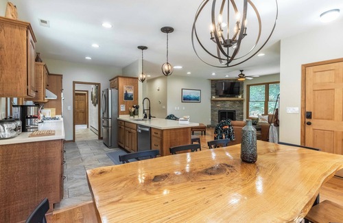 Cullowhee House | Sugar Creek Retreat - Where Comfort and Adventure Meet