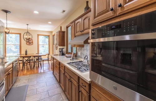 Cullowhee House | Sugar Creek Retreat - Where Comfort and Adventure Meet