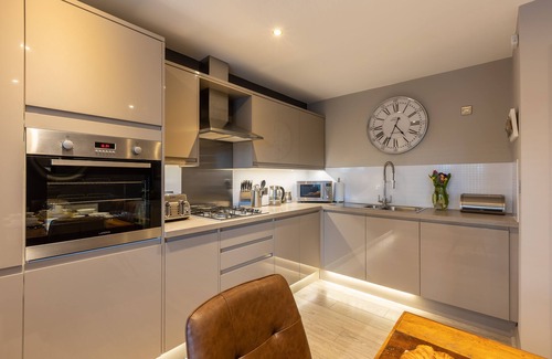 Whitby House | Sugar Reef - Luxury House, Garden, Parking & EV Point