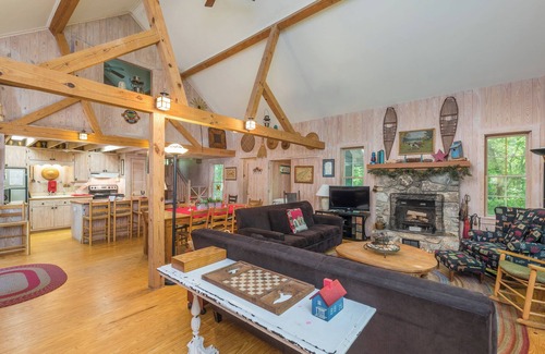 Ridgecrest House | Sugarhaus | Deck, Gas Grill & 5 Min. to Downtown Black Mtn!