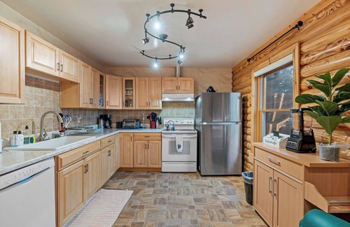 Lynn House | Sugarloaf Cabin