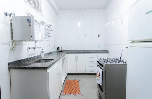 Rio de Janeiro Apartment | SUH Catete 06 Big House Metro