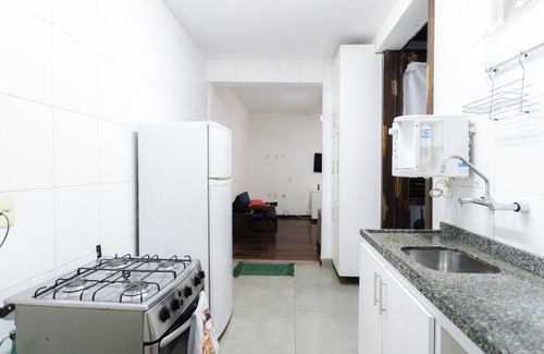 Rio de Janeiro Apartment | SUH Catete 06 Big House Metro
