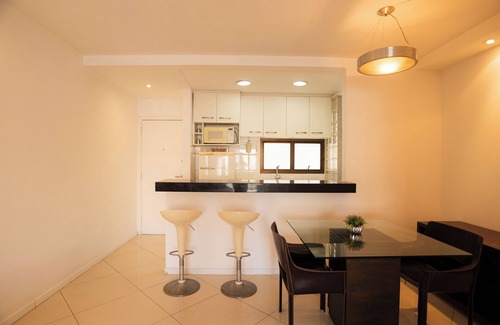 Copacabana Apartment | SUH Ipanema 04 Beach Pool