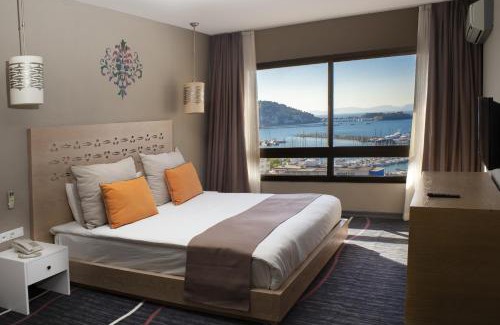 Kusadasi City Centre Hotel | Suhan Seaport Hotel