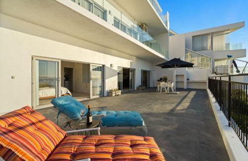 Mountainside Apartment | Suikerbossie 52 by Host Agents