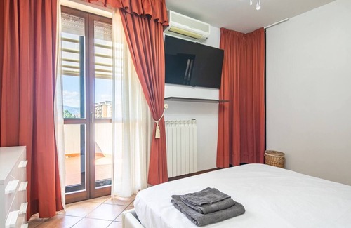 Prato Apartment | Suite a Prato con 2 Balconi