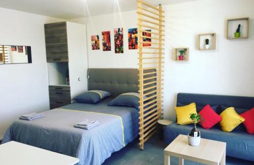 Melun Apartment | Suite Athéna - Melun gare RER - Studio avec Balcon et parking