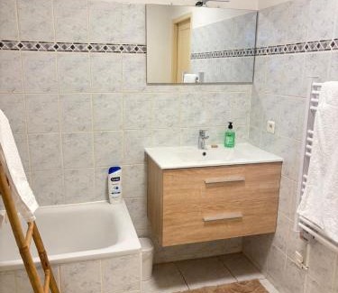 Aubenas Apartment | Suite Aubenas centre - château