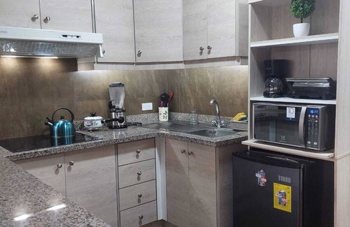 Quito House | Suite con Excelente Ubicación, Confort, Seguridad, Tranquilidad, Elegancia