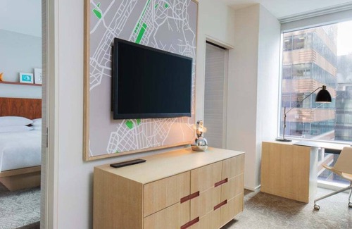 Theater District Hotel | Suite + Connecting Room at a 4.5⭐️ Hotel