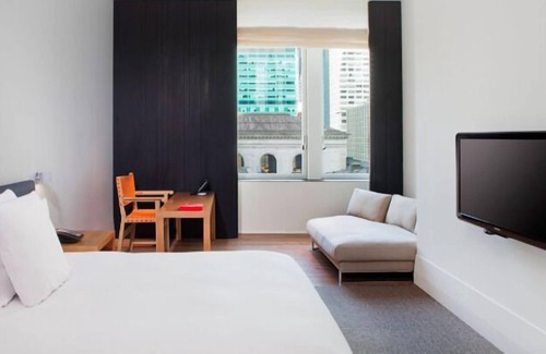 Midtown Hotel | Suite + Connecting Room at a 4.5⭐️ Hotel