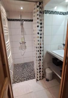 Blagnac House | Suite cosy 2 chambres et sdb privative