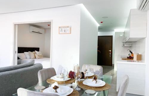 Simon Bolivar Apartment | Suite de Lujo,cerca del mall del sol, sofa cama, parqueo