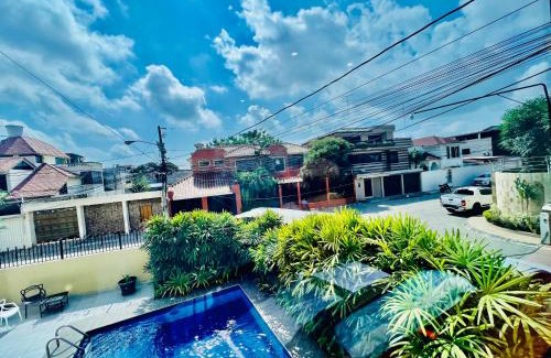 Machala Apartment | Suite de Lujo con Piscina en la Zona Más Exclusiva de Machala