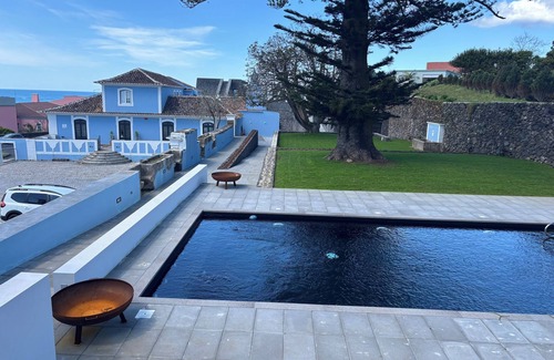 Angra do Heroismo Apartment | Suite Deluxe Family Apartment at Azores Book Hotel*