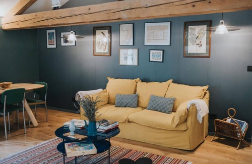 Vernay Apartment | Suite des Cèdres at Lyon Country House,