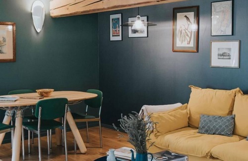 Vernay Apartment | Suite des Cèdres at Lyon Country House,