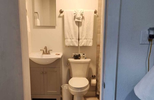 Temple Crest Apartment | Suite en la Orilla del río