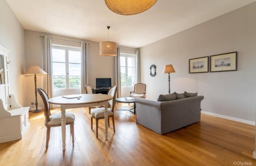 La Redorte Condo | Suite Ensoleillé | Piscine & Spa | Wi-fi | Parking