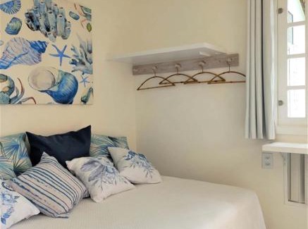 Praia Rasa House | Suite Externa com Copa, WiFi e Acesso Independente