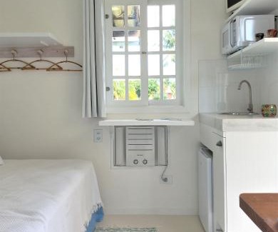 Praia Rasa House | Suite Externa com Copa, WiFi e Acesso Independente