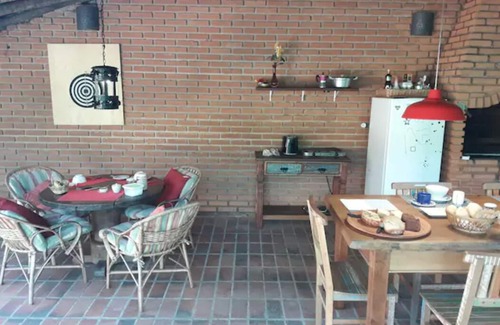 Sao Paulo Ski Chalet | Suite in a chalet on the dam