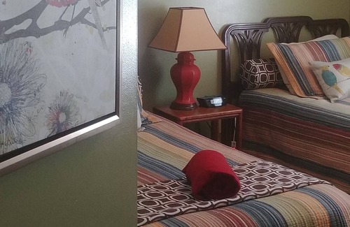 Amherst Apartment | Suite in quaint Historic District; minutes from Lake Erie, Oberlin, Cedar Poin