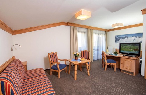 Kaprun House | Suite "Kitzsteinhorn" with shower or bath short - Hotel Tauernhof