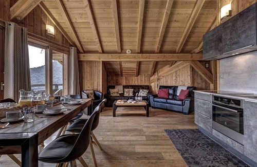 Viel-Alpe Ski Chalet | SUITE LA MEIGE
