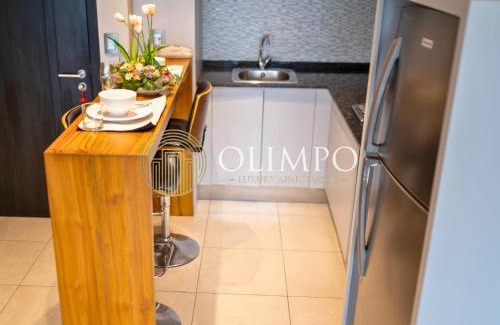 Puerto Santa Ana Apartment | Suite moderna con vista a la ciudad y al río en Puerto Santa Ana