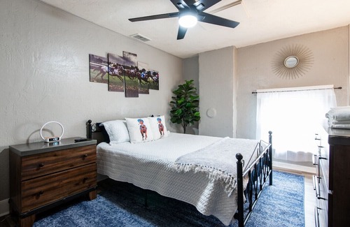 Smoketown Jackson Apartment | Suite near downtown Louisville, KY · Suite XII