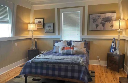 Rogersville House | Suite on the Shoals 87-Lakefront Shoals Creek