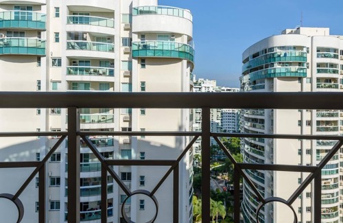 Barra da Tijuca Apartment | Suite Pool and gym Bpremium T8 Z10