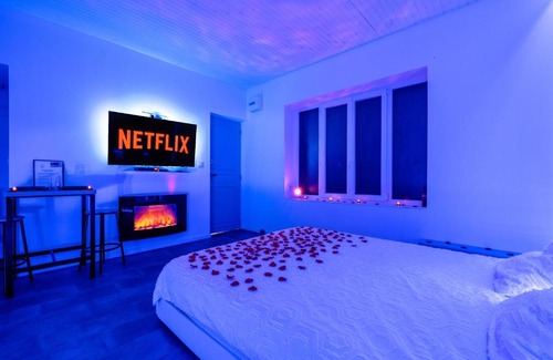 Sault Apartment | Suite Romantique