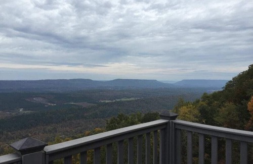 Mentone House | Suite Sweetheart a Mountain Escape