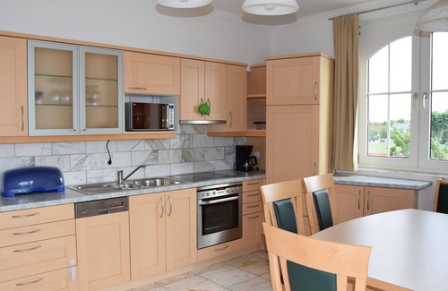 Neusiedl am See House | Suite, Toilette und Bad/dusche Getrennt, Seeblick - Seehotel Herlinde