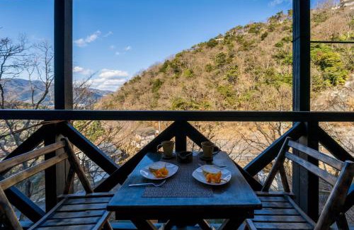 Shimotaga House | Suite Villa Minami-Atamigaoka