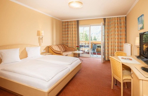 Sankt Michael im Lungau House | Suite with bath, WC without breakfast - Stofflerwirt, Landhotel