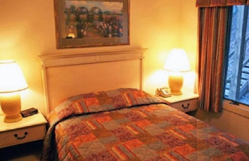 McGaheysville Resort | Suite with Mountain View
