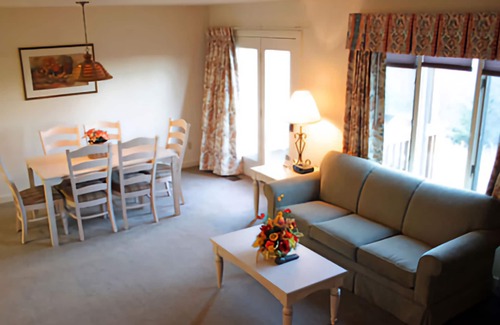 McGaheysville Resort | Suite with Mountain View