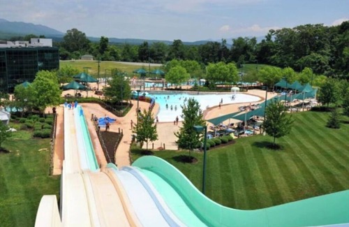 McGaheysville Resort | Suite with Mountain View