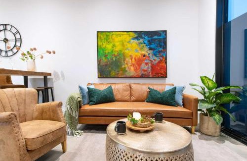 Plymouth House | Suite21@RWY