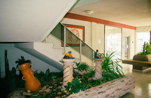 Zona Paseo Montejo Hotel | Suites del Sol Hotel & Apartments
